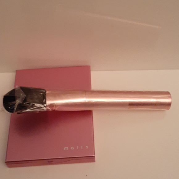 Powder Bronzer - Picture 1 of 6